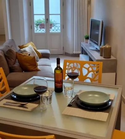 Victoria Apartment *